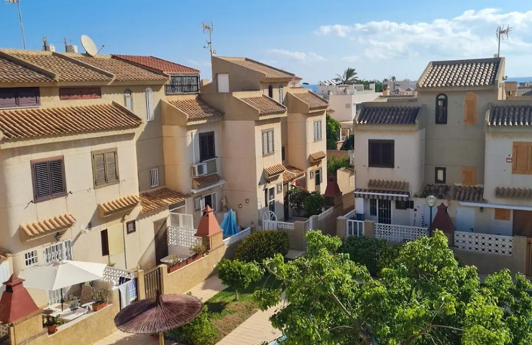 Chalet Adosado Unifamiiar Rocasol Beach Torrevieja-1